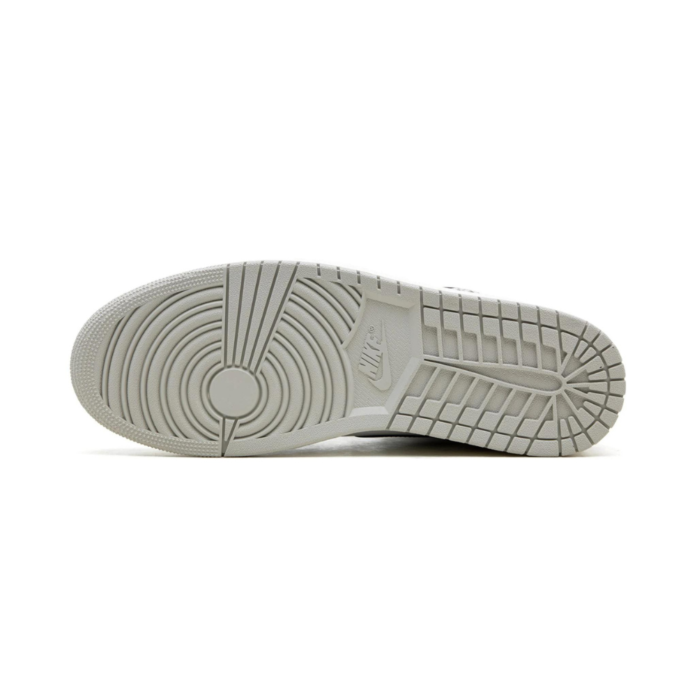 Jordan 1 Retro High OG White Cement