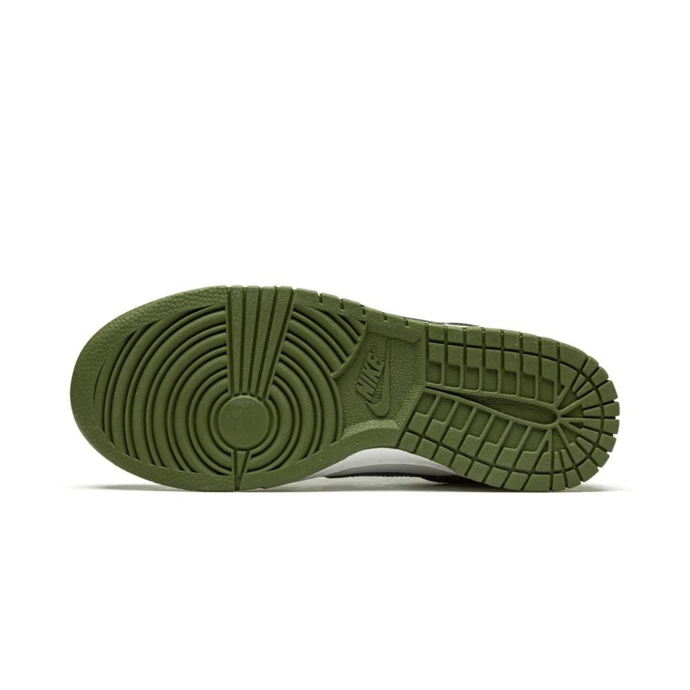 Nike Dunk Low Olive (W)