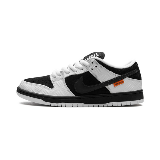 Nike SB Dunk Low TIGHTBOOTH