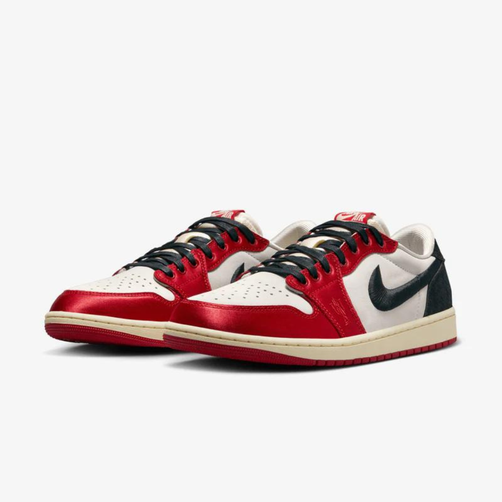 Jordan 1 Retro Low OG Trophy Room Away