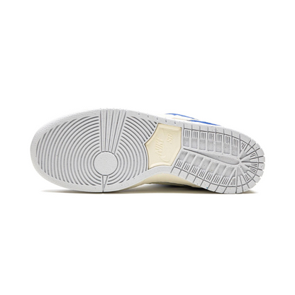 Nike SB Dunk Low "Gardenia"